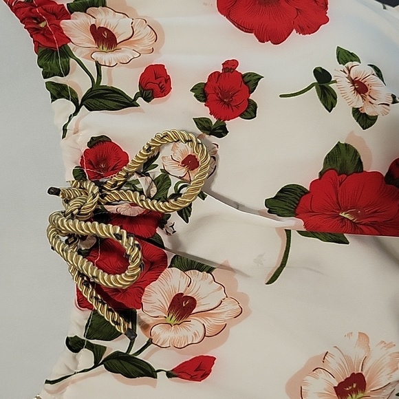 Sundress - Picture 2 of 8